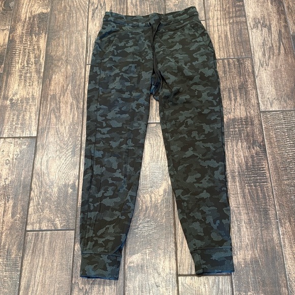 lululemon athletica Pants - Lululemon Readt to Rulu Camo jogger size 8